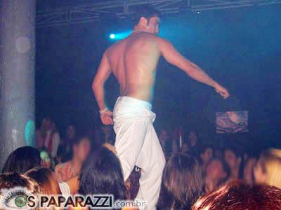 Quartas Intenções - Only for Girls / Deep Live Music - 25/05/2005 / Mogi das Cruzes - SP