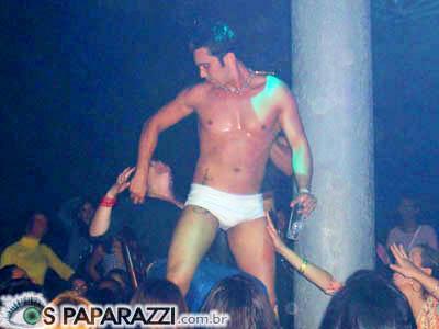 Quartas Intenções - Only for Girls / Deep Live Music - 25/05/2005 / Mogi das Cruzes - SP