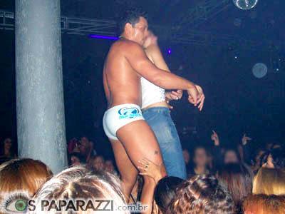 Quartas Intenções - Only for Girls / Deep Live Music - 25/05/2005 / Mogi das Cruzes - SP