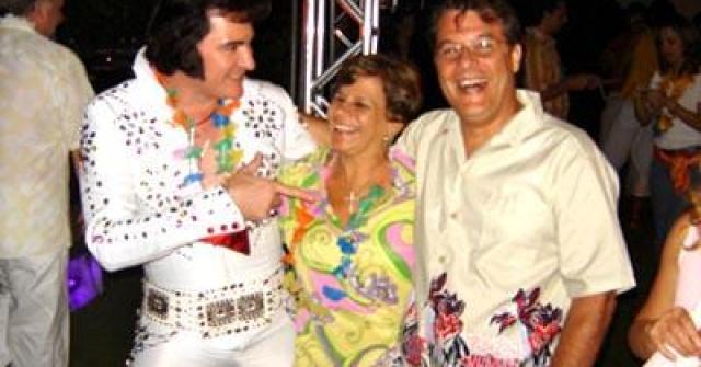 Funcionários da Embraer fazem confraternização com um luau no Bonanza Rural Center em Jacareí. Confira as fotos!