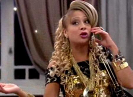 Atriz explica atraso em peça apresentada em São José