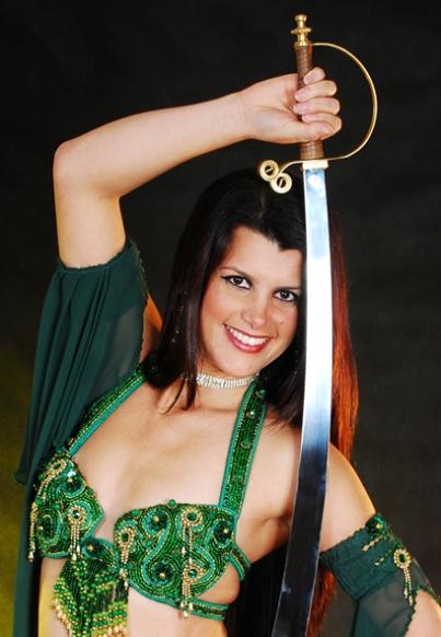 Lindas bailarinas esperam por você nesta quarta-feira em São José