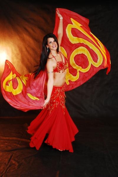 Lindas bailarinas esperam por você nesta quarta-feira em São José