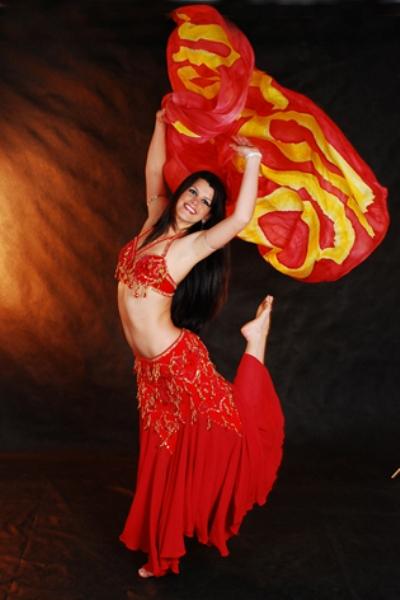 Lindas bailarinas esperam por você nesta quarta-feira em São José