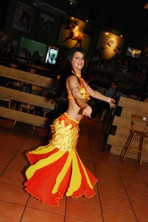 Cia Mahasin faz apresentação de Danças Árabes em São José
