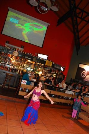 Cia Mahasin faz apresentação de Danças Árabes em São José