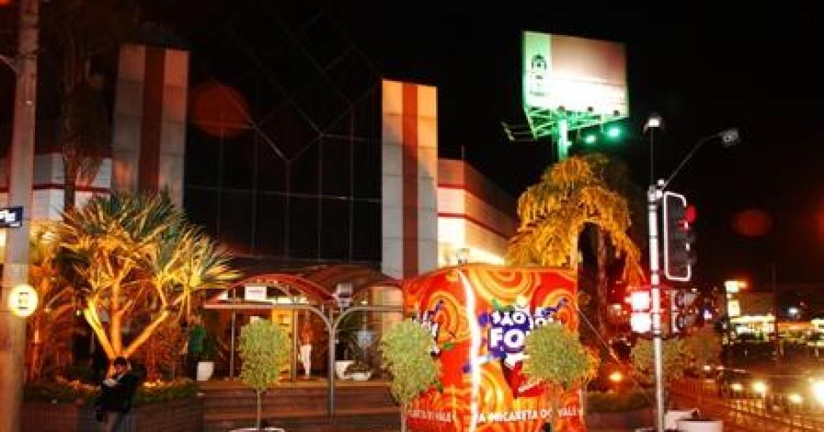 Cocktail só com celebridades no lançamento do São José Folia