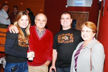A empresa Supermix Life comemora Prêmio com festa