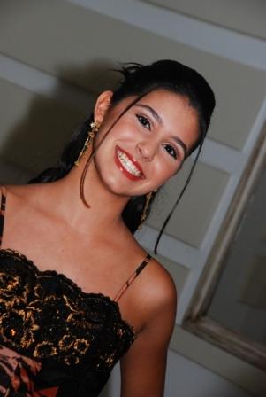Rafaela Delgado é presenteada pelos Pais com linda Festa de 15 anos