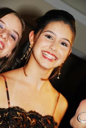 Rafaela Delgado é presenteada pelos Pais com linda Festa de 15 anos