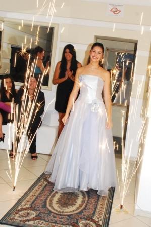 Rafaela Delgado é presenteada pelos Pais com linda Festa de 15 anos