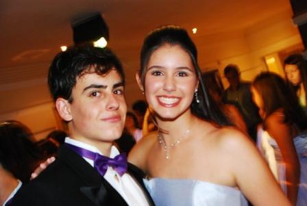 Rafaela Delgado é presenteada pelos Pais com linda Festa de 15 anos