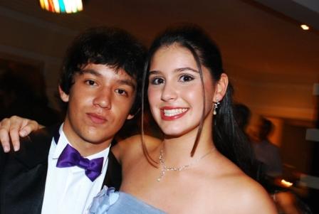Rafaela Delgado é presenteada pelos Pais com linda Festa de 15 anos