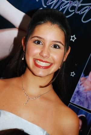 Rafaela Delgado é presenteada pelos Pais com linda Festa de 15 anos