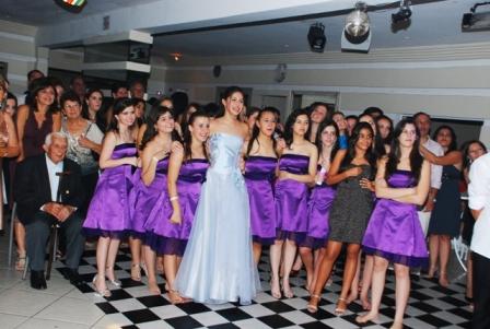 Rafaela Delgado é presenteada pelos Pais com linda Festa de 15 anos