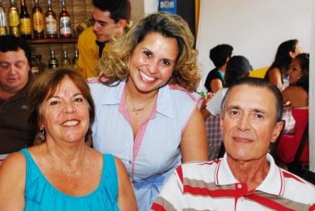 Colunista Social faz Festa de Aniversário em O Funil