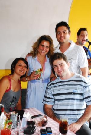 Colunista Social faz Festa de Aniversário em O Funil