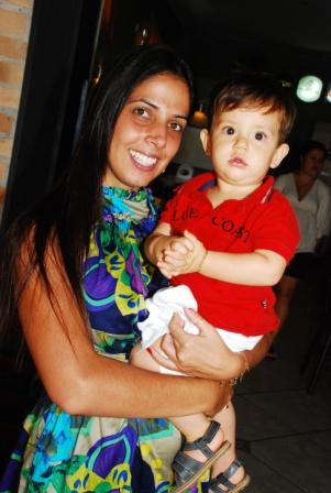 Colunista Social faz Festa de Aniversário em O Funil