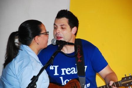 Colunista Social faz Festa de Aniversário em O Funil