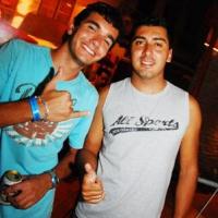 Stefano Amed coloca a galera para sambar nos 3 anos do Bar da Vila