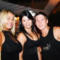 Stefano Amed coloca a galera para sambar nos 3 anos do Bar da Vila