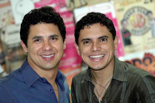 Conheça carreira e curiosidades da dupla Hugo Pena e Gabriel