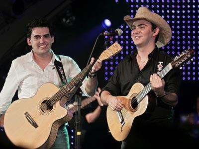 Conheça carreira e curiosidades da dupla Hugo Pena e Gabriel