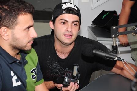 OsPaparazzi faz 5 anos e comemora na Stereo Vale