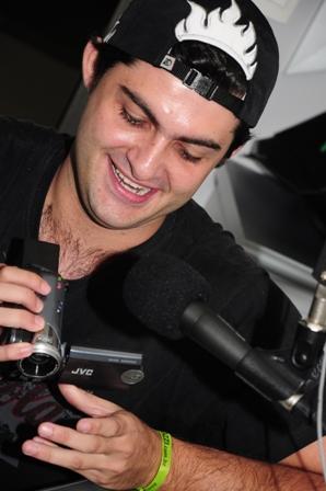 OsPaparazzi faz 5 anos e comemora na Stereo Vale