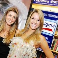 Mais fotos da Fernanda Cardoso do BBB10 em noite de autógrafos