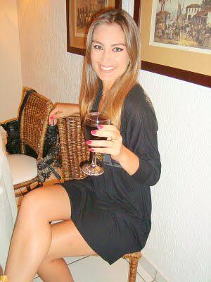 Agda Queiroz, jornalista da TV