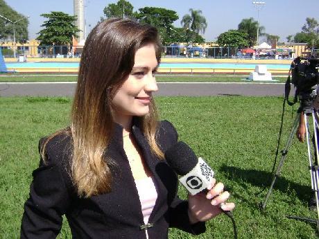 Agda Queiroz é apresentadora do Link Vanguarda na Globo