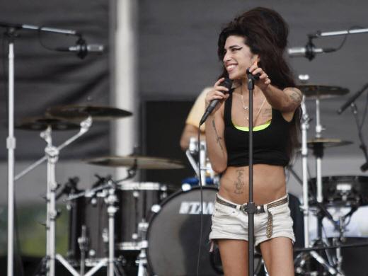 Relembramos o legado da estrela do jazz, Amy Winehouse; discografia e músicas de Amy. Em 2021, Fiuk fez homenagem no Brasil