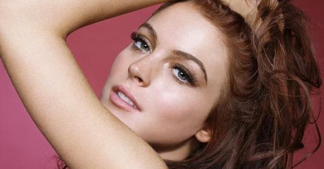 Lindsay Lohan, a amante de Samantha e rival de Hilary Duff