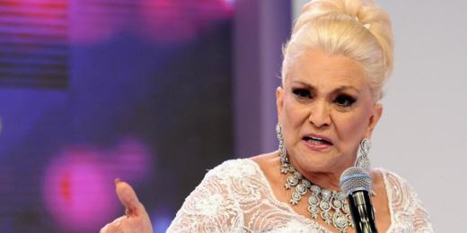 Hebe Camargo grava programa de estreia na Rede TV!; apresentadora alfineta à vontade