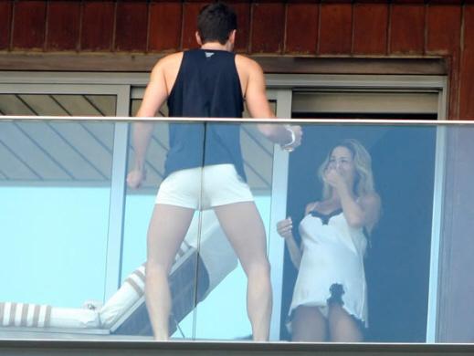 Danielle Winits e Jonatas Faro dança sensual casamento