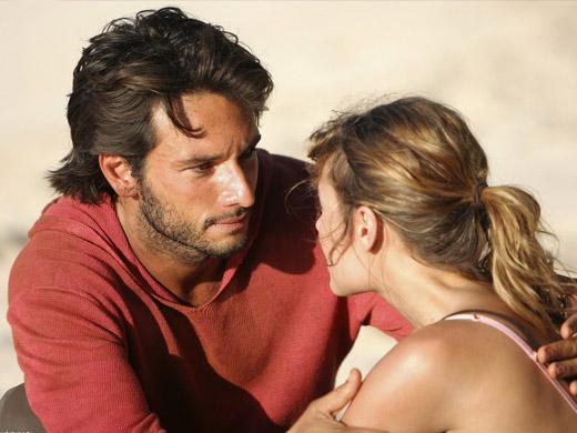 Rodrigo Santoro foi Paulo, um ladrão de diamantes sobrevivente do voo 815 da Oceanic Airlines, na série Lost
