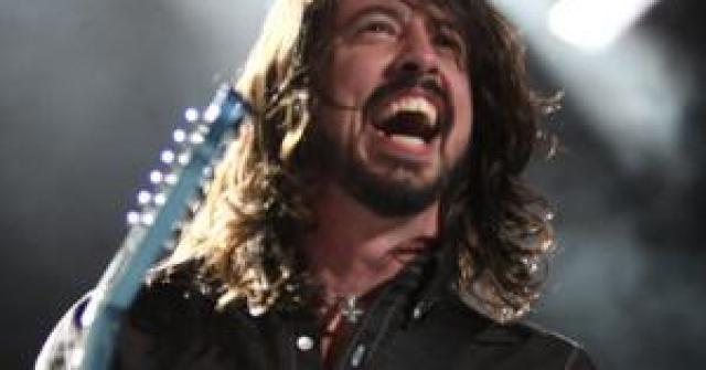 Wasting Light de Dave Grohl ganha elogios da crítica; veja vídeo e lista de músicas do novo CD do Foo Fighters