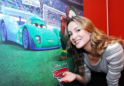 Claudia Leitte dubla Carros 2