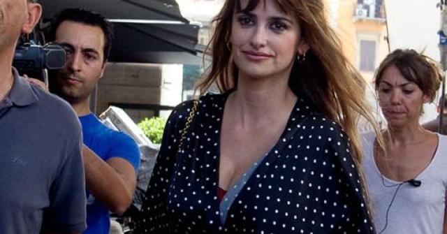 Gravação está sendo feita em Roma, na Itália; Penélope está com a companhia do filho Leo, de seis meses