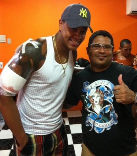 Tatuagem do Leo Santana