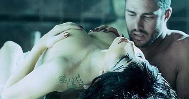 Lady Gaga ficou apaixonada durante as gravações do videoclipe 'You And I', onde aparece aos beijos com Taylor