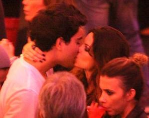 Sthefany Brito e Igor Raschkovsky beijo rock in rio