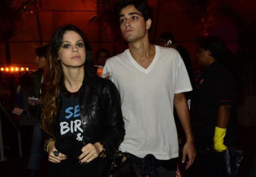Sthefany Brito e Igor Raschkovsky beijo rock in rio