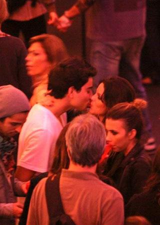 Sthefany Brito e Igor Raschkovsky beijo rock in rio