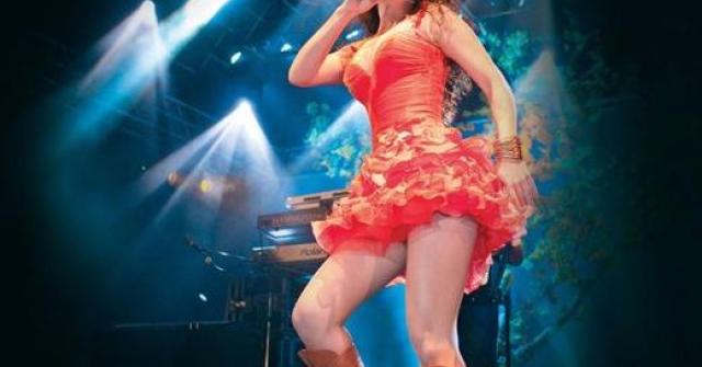 Paula Fernandes revela sonho de trabalhar como atriz