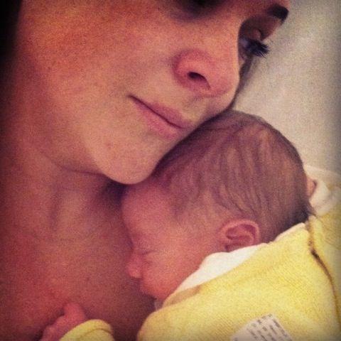 Avó Regina Duarte já divulgou uma foto do neto Frederico em seu blog; é o segundo filho da atriz Gabriela Duarte