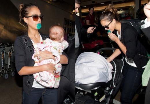 Jessica Alba curte férias no México