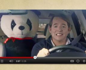 Ator Matthew Broderick gravou um comercial revivendo as cenas do filme 'Curtindo a vida adoidado'; aposta para Super Bowl