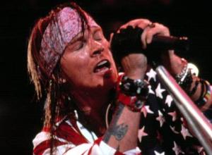 Leia a biografia de Axl Rose